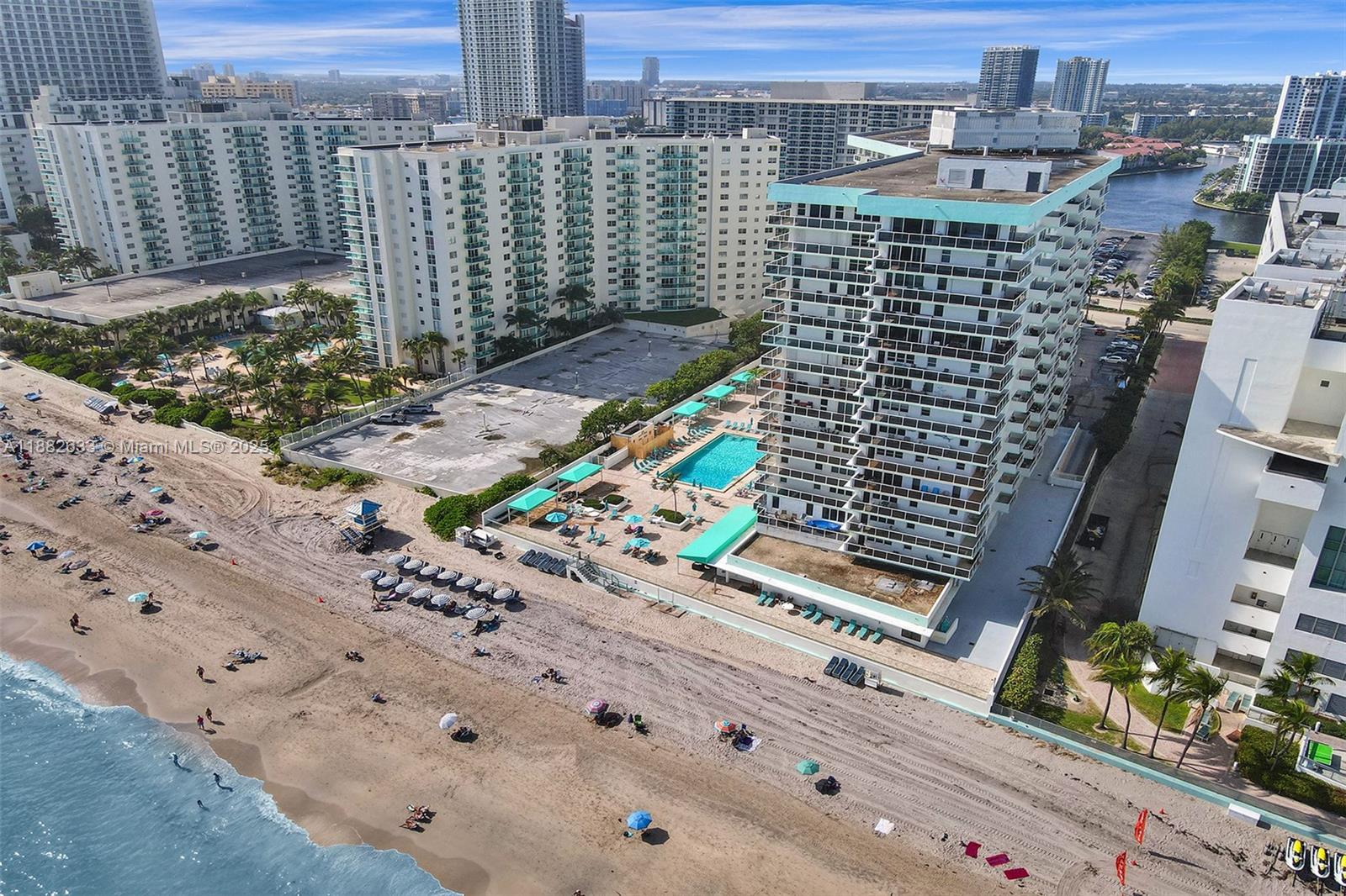 Photo of 3725 Ocean Dr  #1127, Hollywood, Florida, 33019 - 