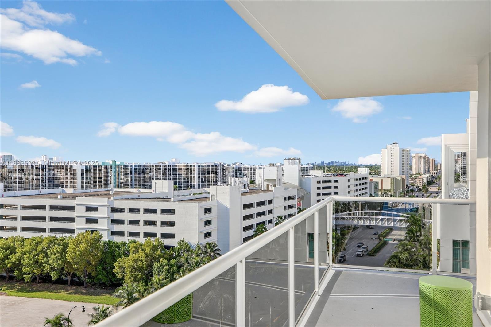 Photo of 3725 Ocean Dr  #1127, Hollywood, Florida, 33019 - 
