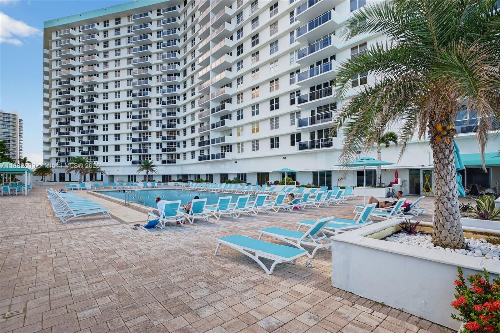 Photo of 3725 Ocean Dr  #1127, Hollywood, Florida, 33019 - 