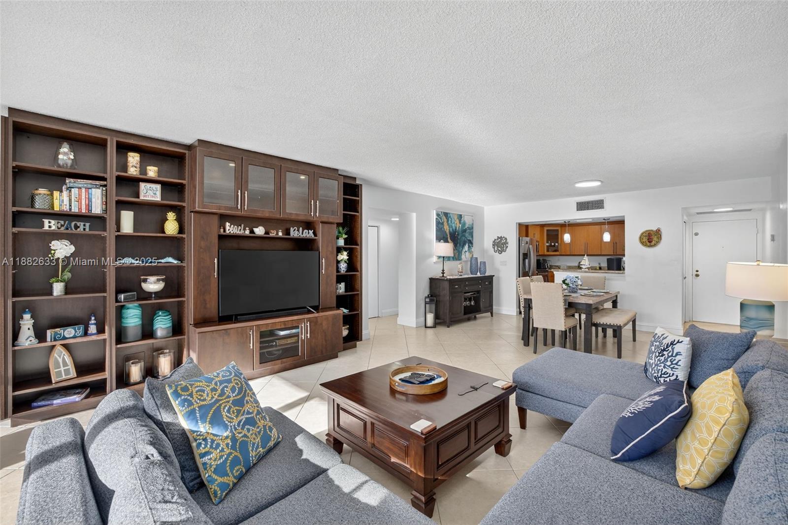 Photo of 3725 Ocean Dr  #1127, Hollywood, Florida, 33019 - 