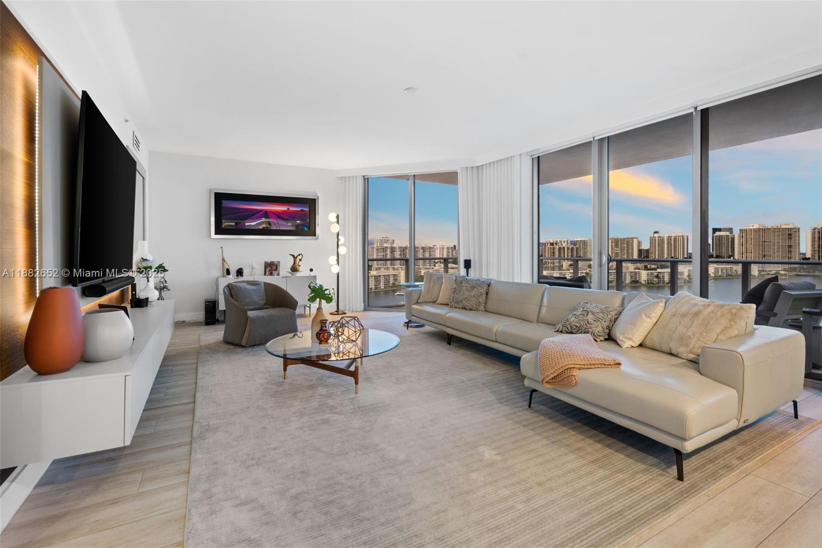 Photo of 17301 Biscayne Blvd  #1510, North Miami Beach, Florida, 33160 - 