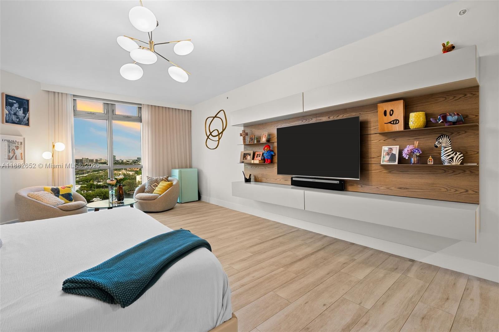 Photo of 17301 Biscayne Blvd  #1510, North Miami Beach, Florida, 33160 - 
