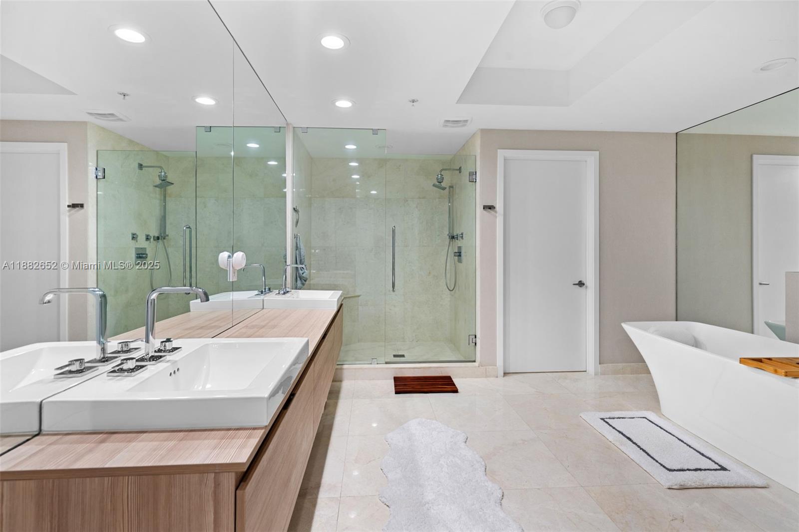 Photo of 17301 Biscayne Blvd  #1510, North Miami Beach, Florida, 33160 - 
