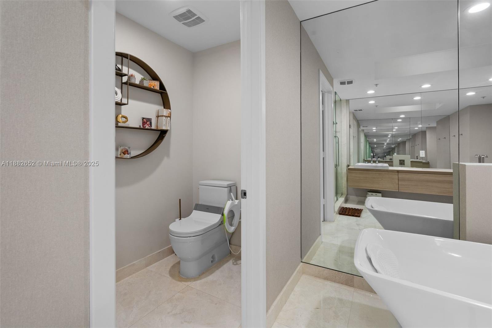 Photo of 17301 Biscayne Blvd  #1510, North Miami Beach, Florida, 33160 - 