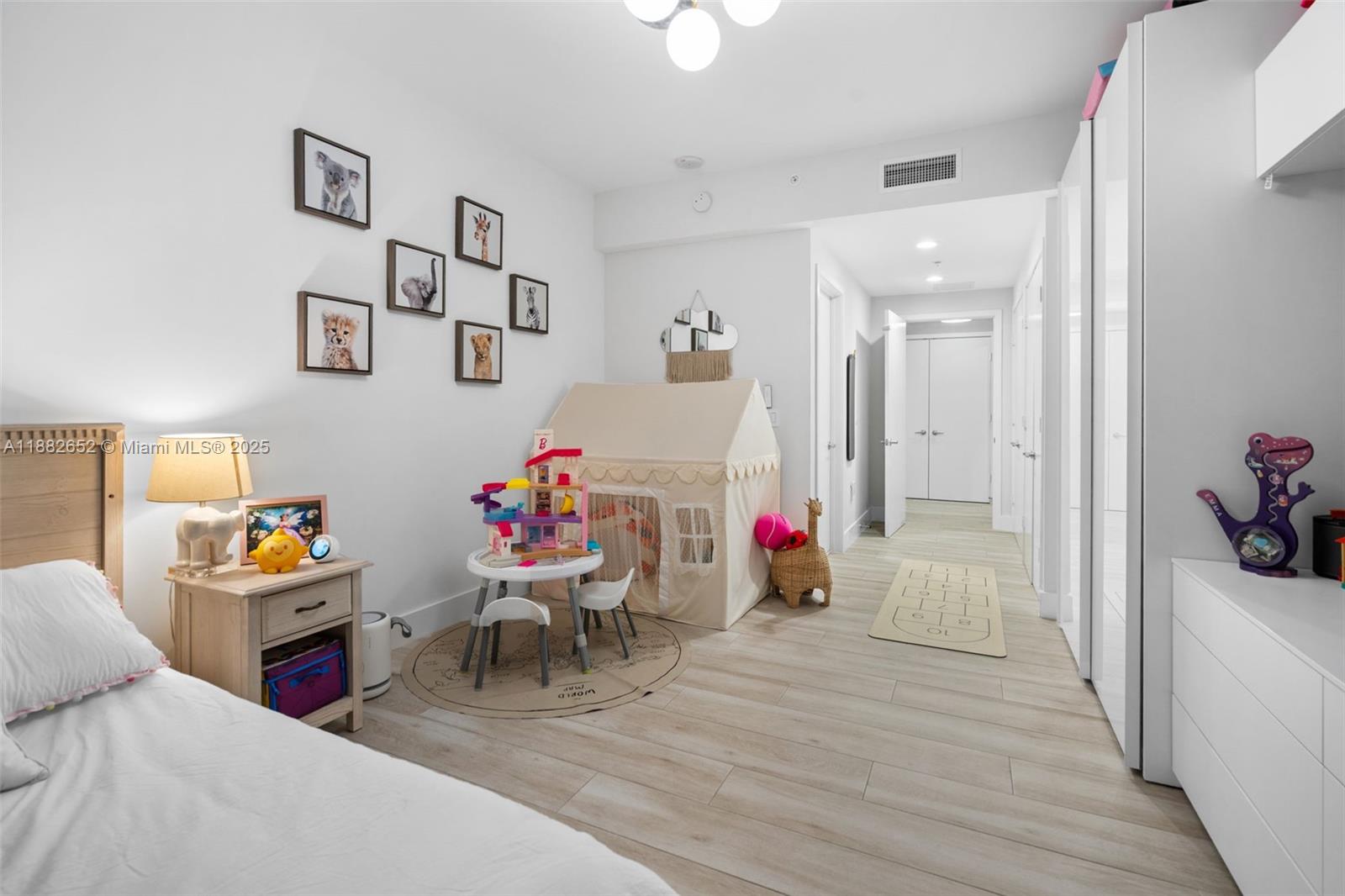 Photo of 17301 Biscayne Blvd  #1510, North Miami Beach, Florida, 33160 - 