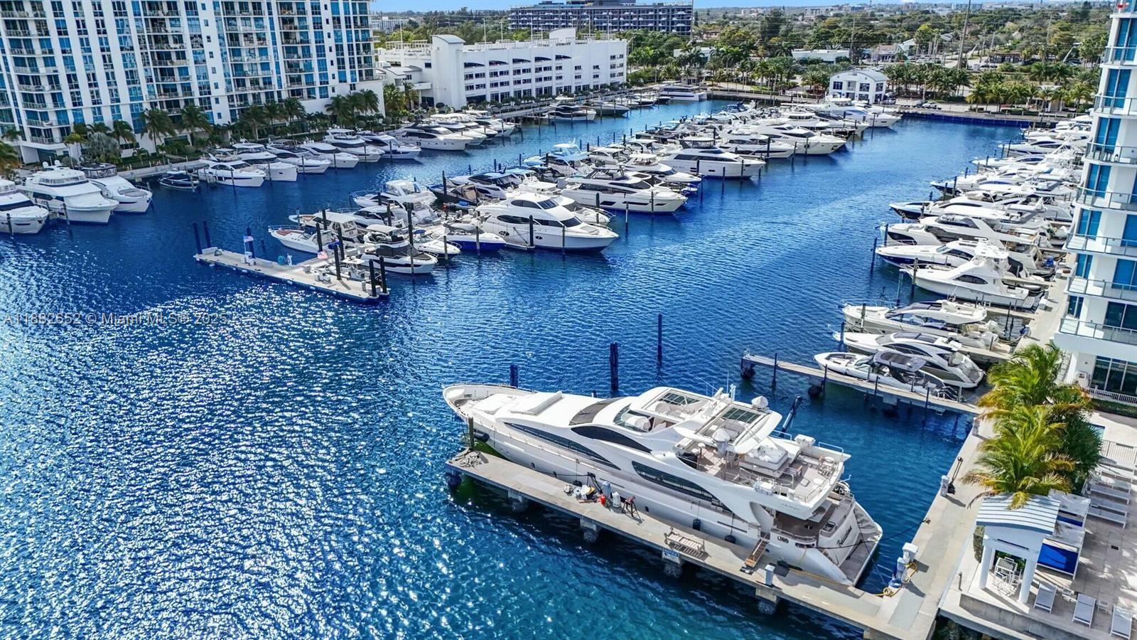 Photo of 17301 Biscayne Blvd  #1510, North Miami Beach, Florida, 33160 - 