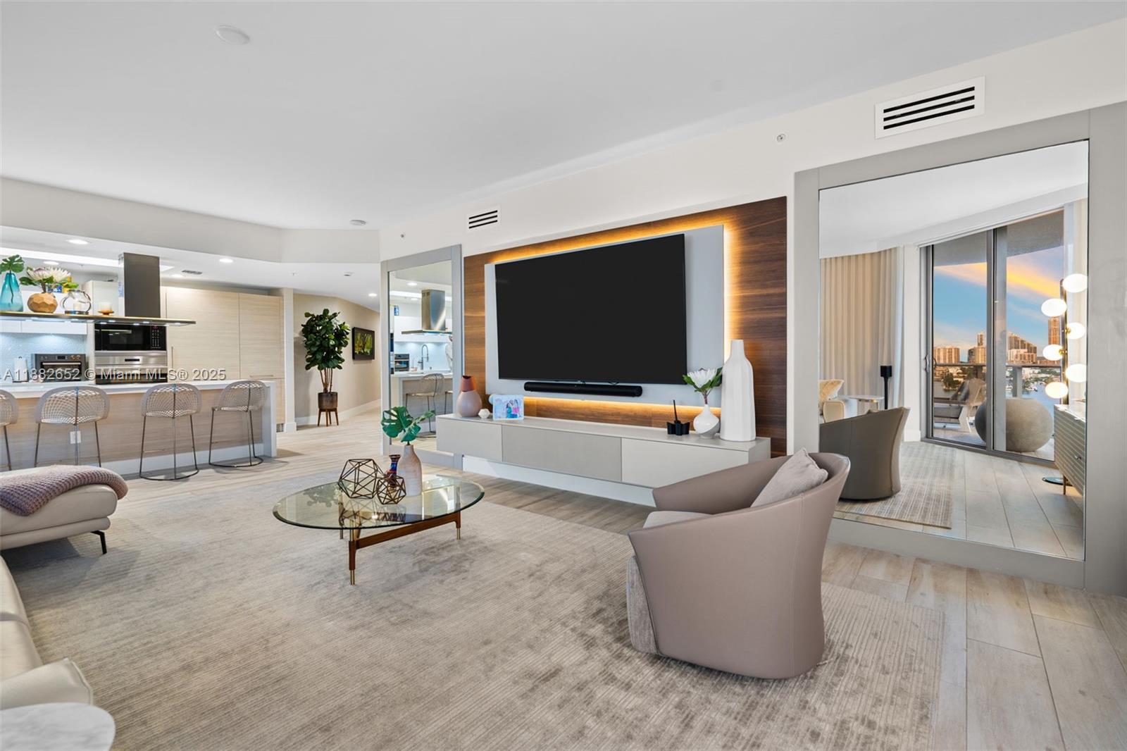 Photo of 17301 Biscayne Blvd  #1510, North Miami Beach, Florida, 33160 - 