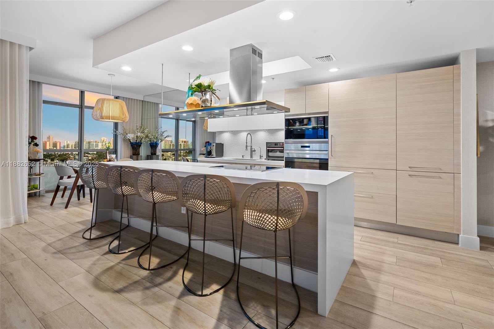 Photo of 17301 Biscayne Blvd  #1510, North Miami Beach, Florida, 33160 - 