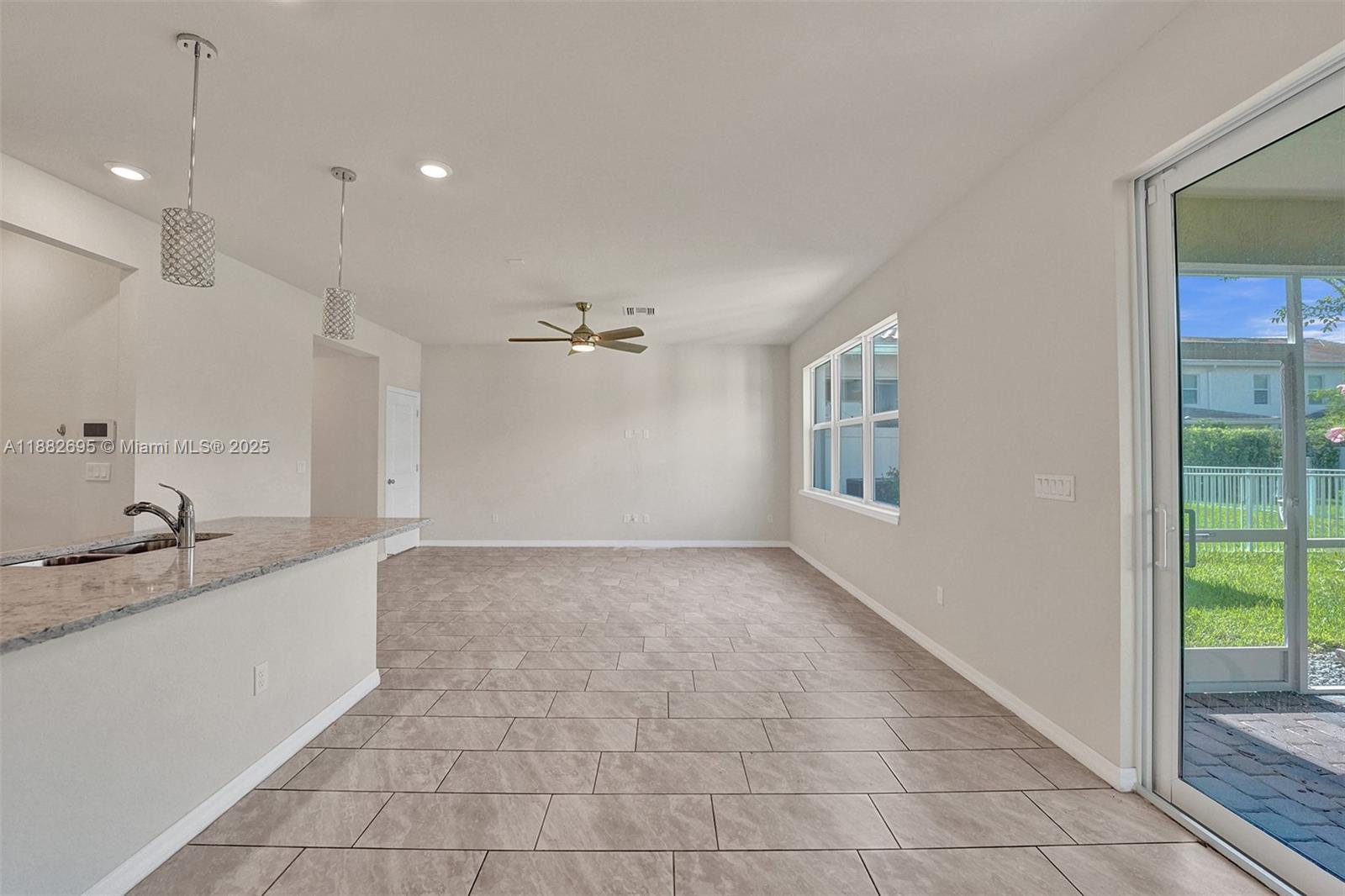 4764 3 / 3 1780 sq. ft. $ 2025-09-22 0 Photo