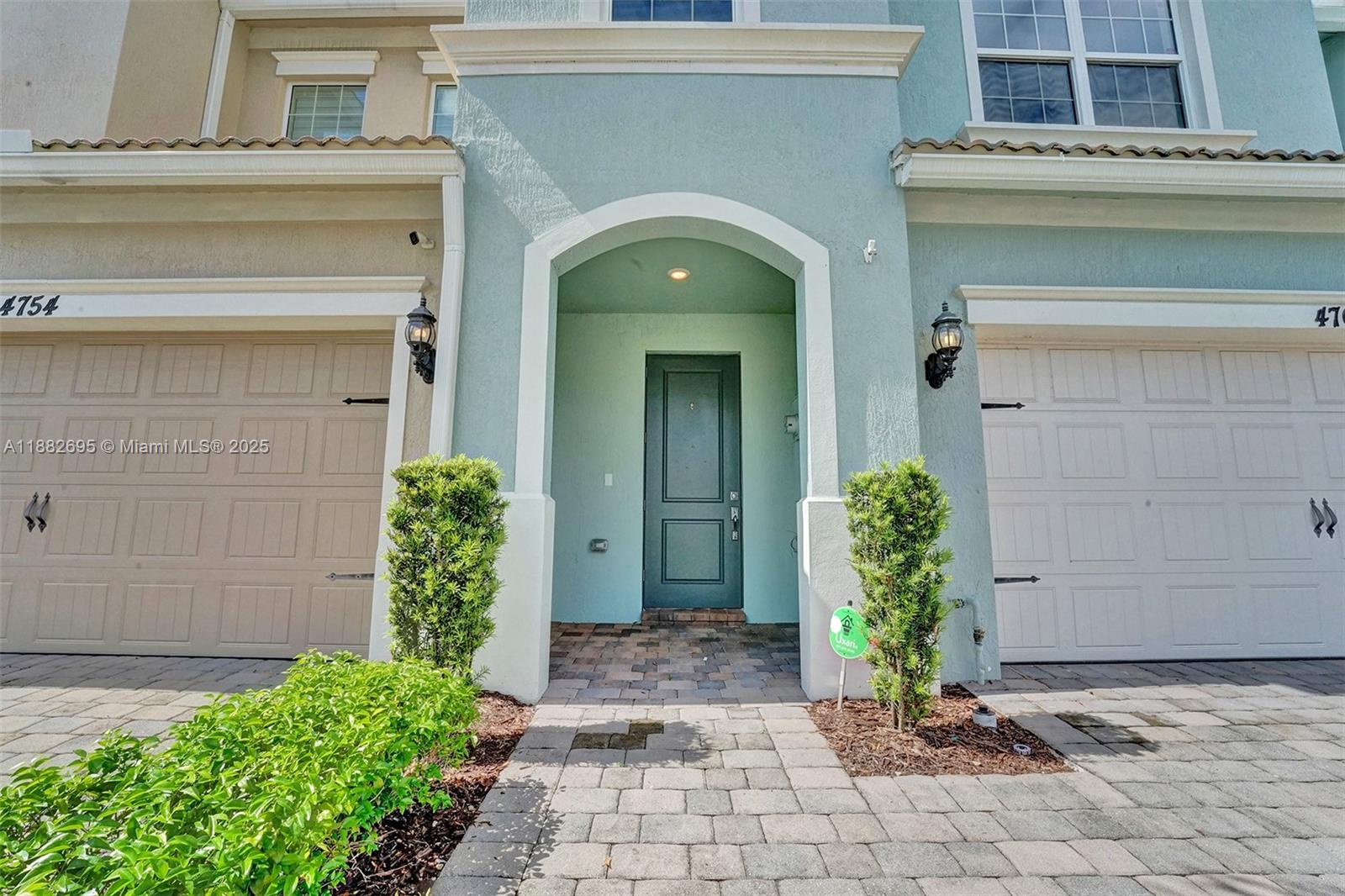 4764 3 / 3 1780 sq. ft. $ 2025-09-22 0 Photo