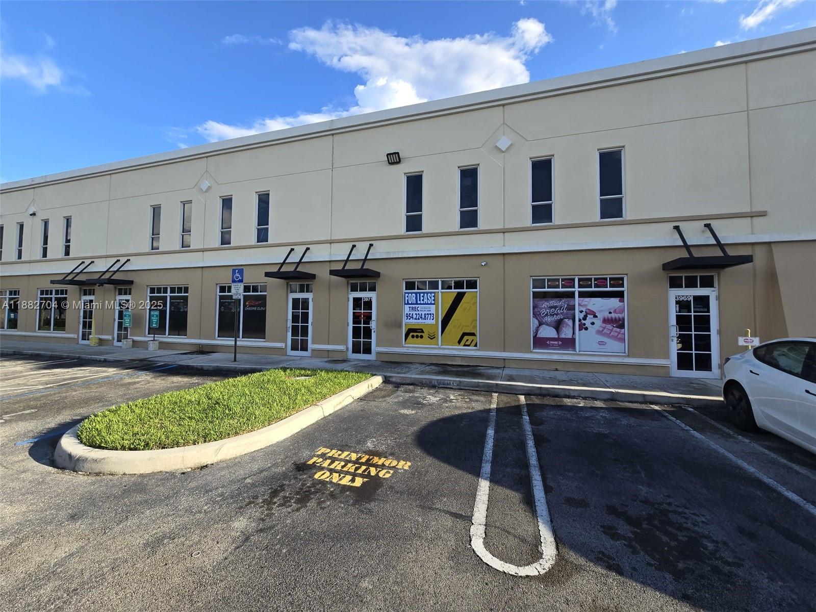 18B  /   sq. ft. $ 2025-09-22 0 Photo