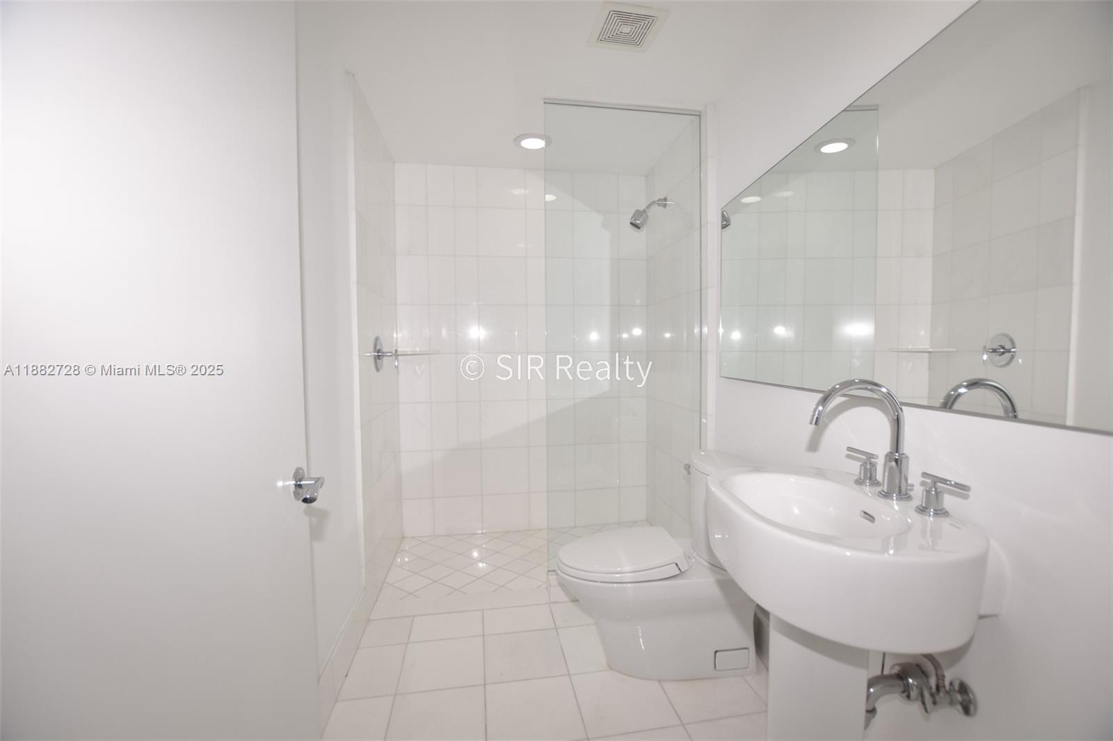 Photo of 2950 188th St  #336, Aventura, Florida, 33180 - 