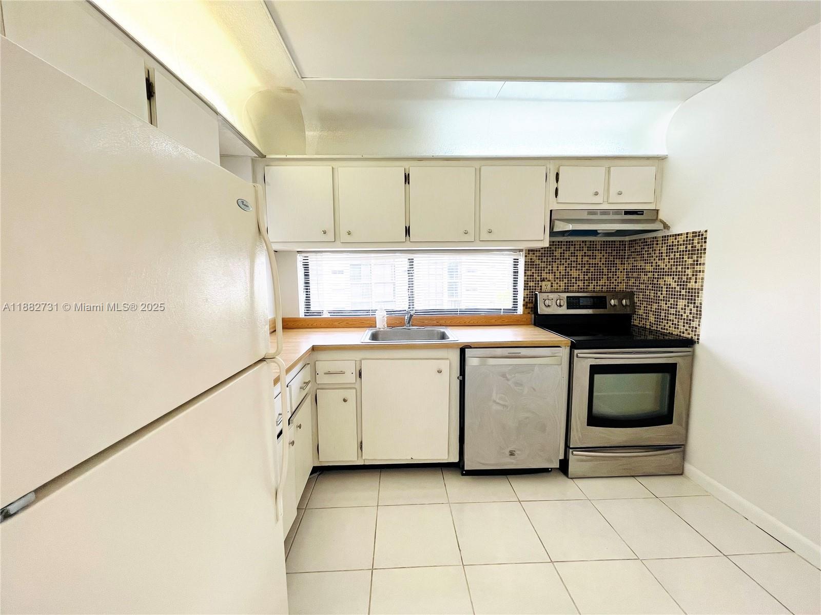Photo of 16909 Bay Rd  #607, Sunny Isles Beach, Florida, 33160 - 