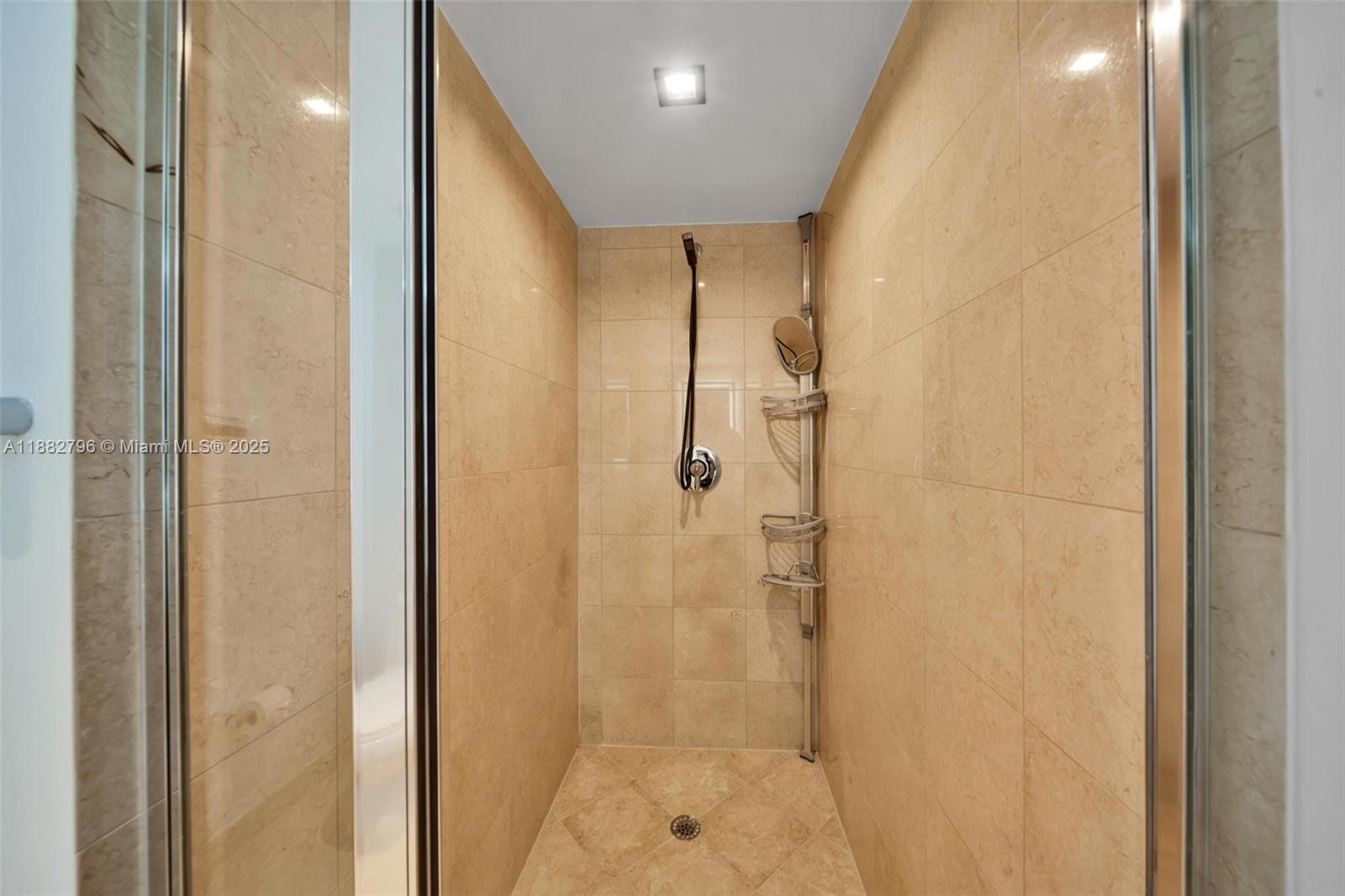 4704 3 / 3 1675 sq. ft. $ 2025-09-22 0 Photo