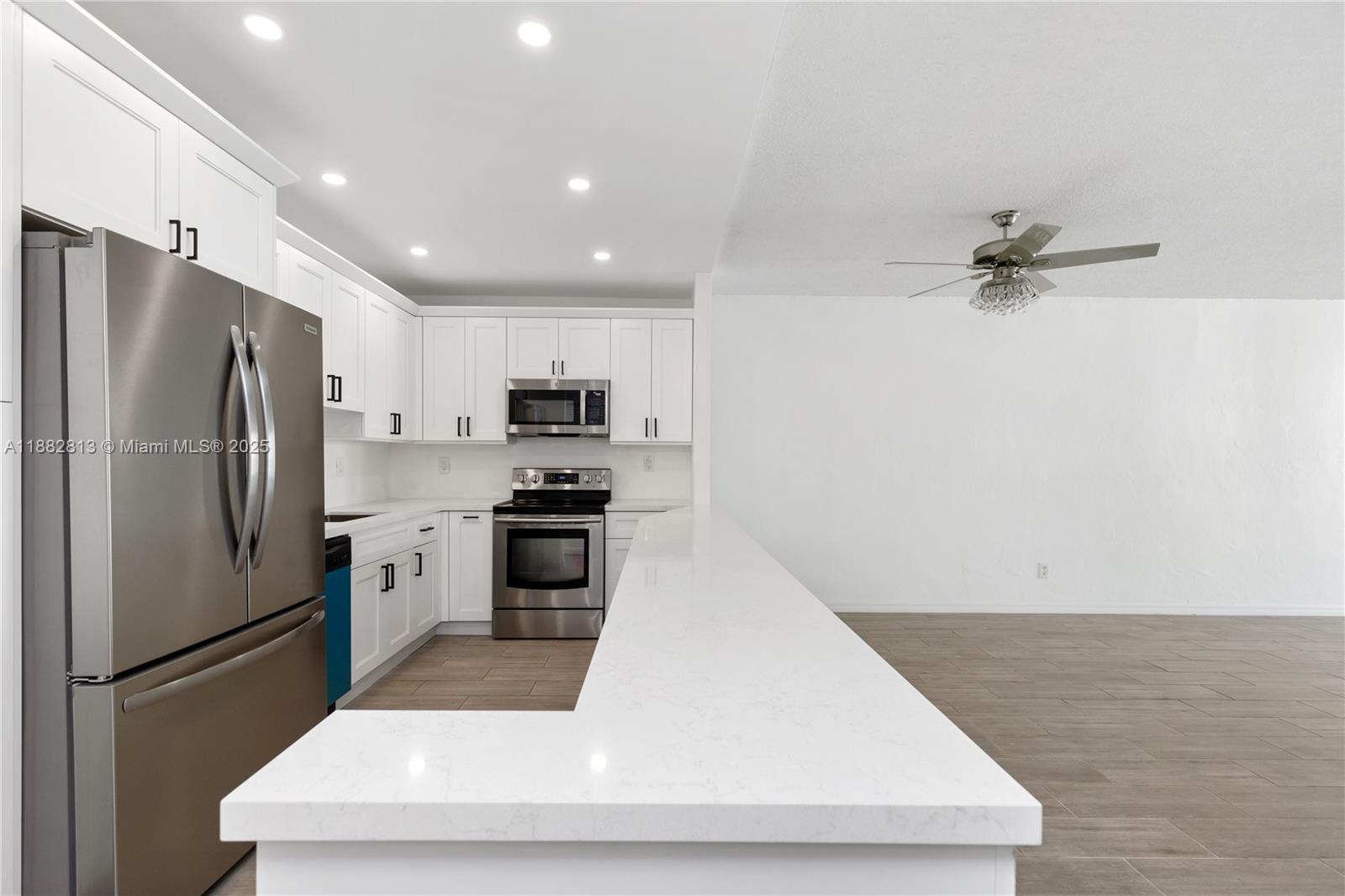Photo of 19380 Collins Ave  #911, Sunny Isles Beach, Florida, 33160 - 