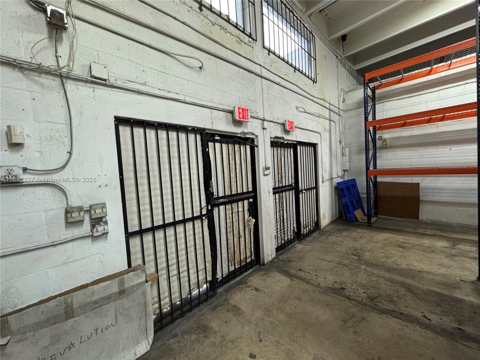 7370  /   sq. ft. $ 2025-09-22 0 Photo