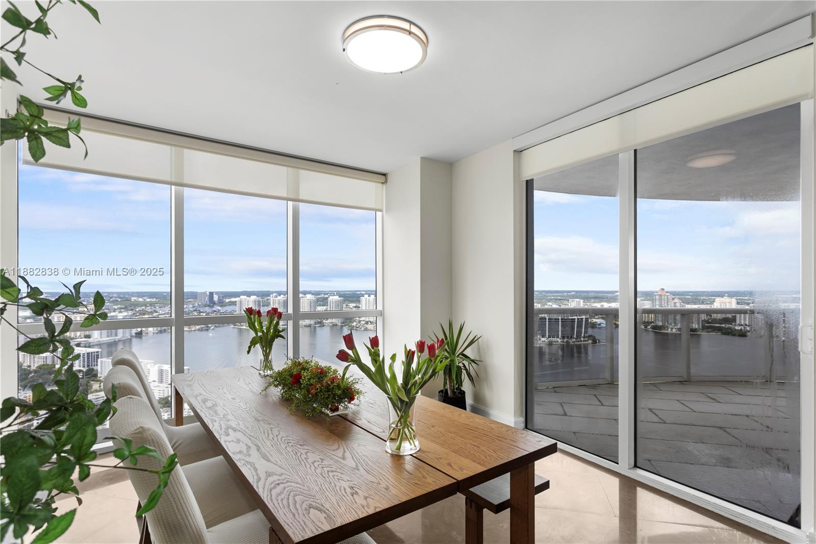5301 3 / 4 3016 sq. ft. $ 2025-09-22 0 foto