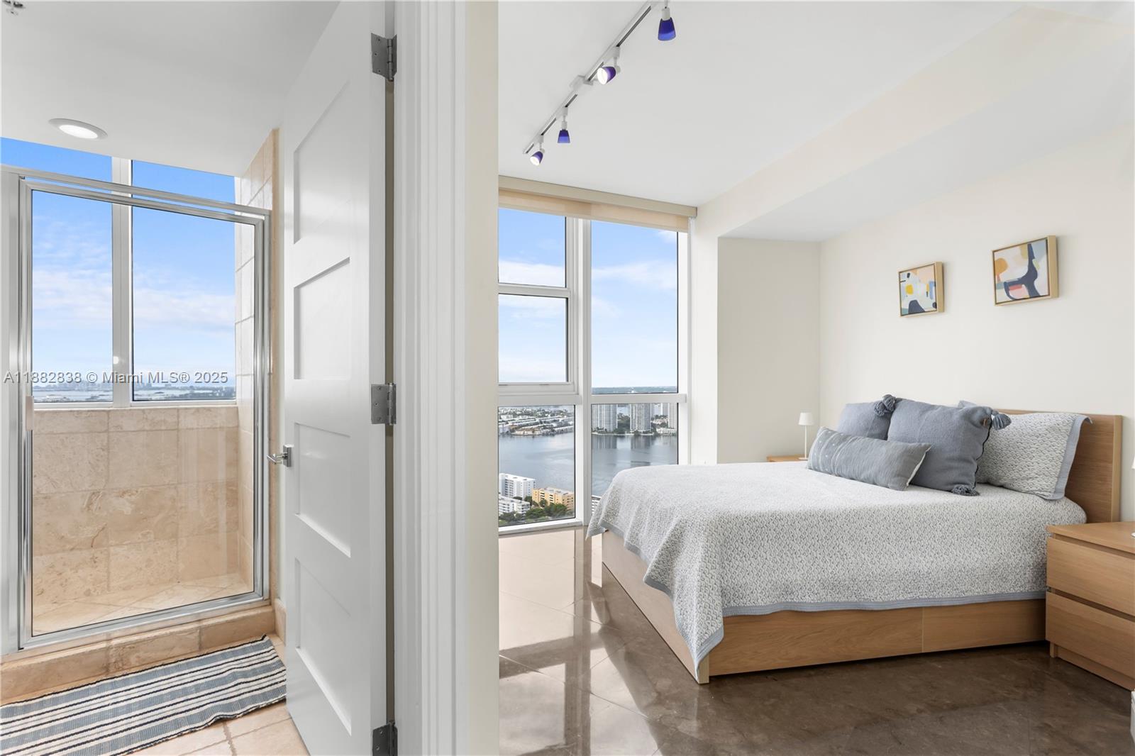 5301 3 / 4 3016 sq. ft. $ 2025-09-22 0 foto