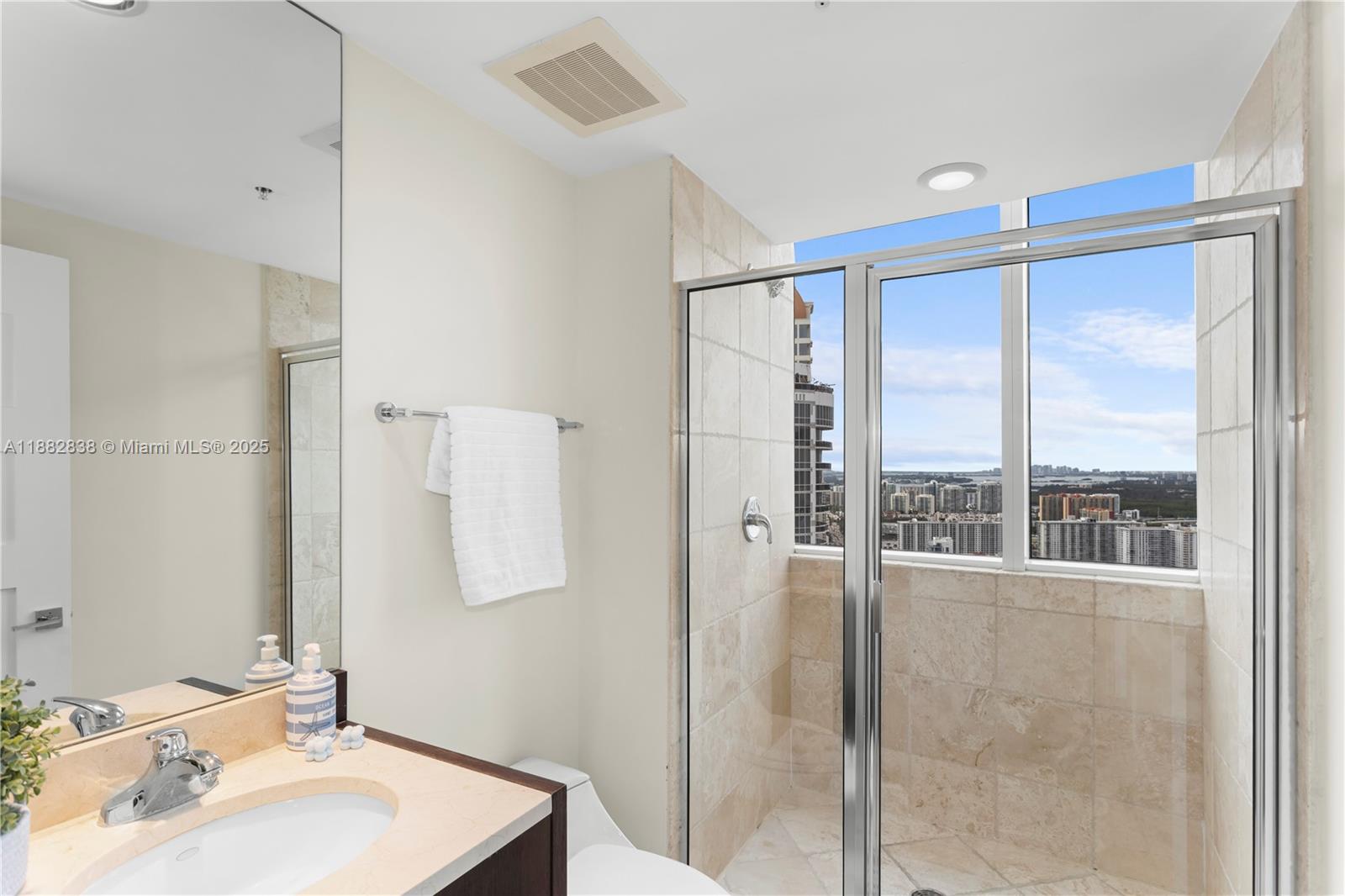 5301 3 / 4 3016 sq. ft. $ 2025-09-22 0 foto