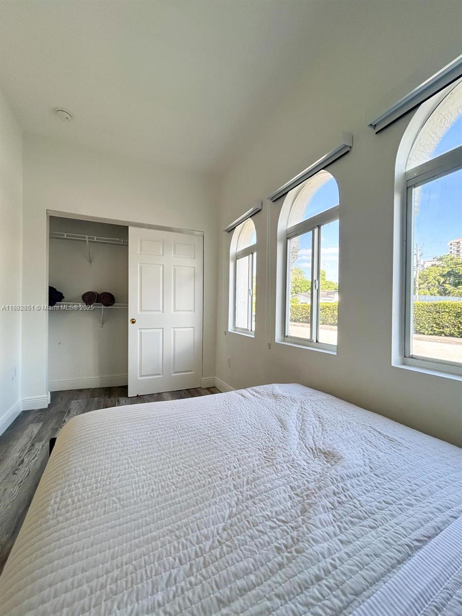   /  3420 sq. ft. $ 2025-09-22 0 foto