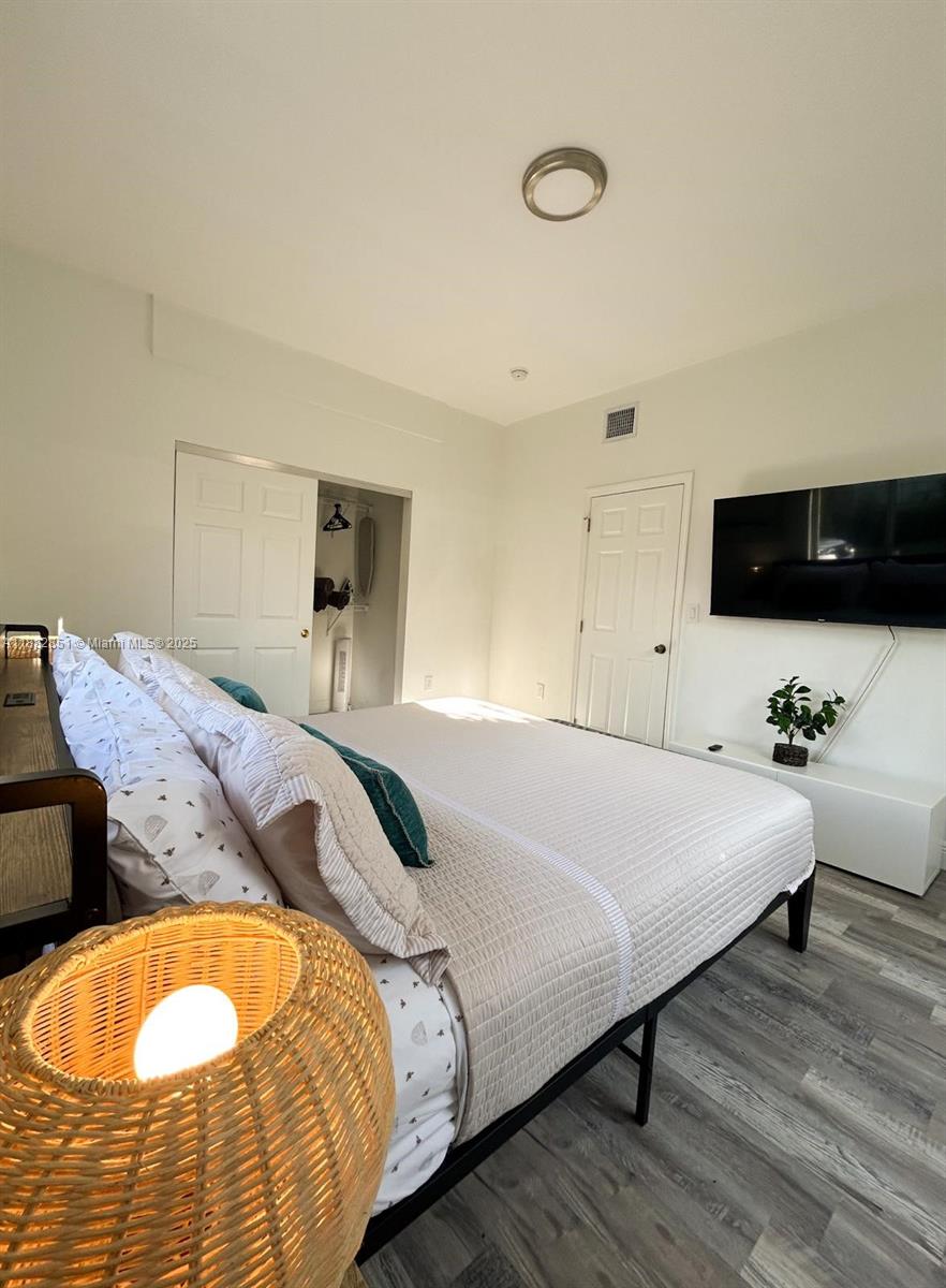   /  3420 sq. ft. $ 2025-09-22 0 foto