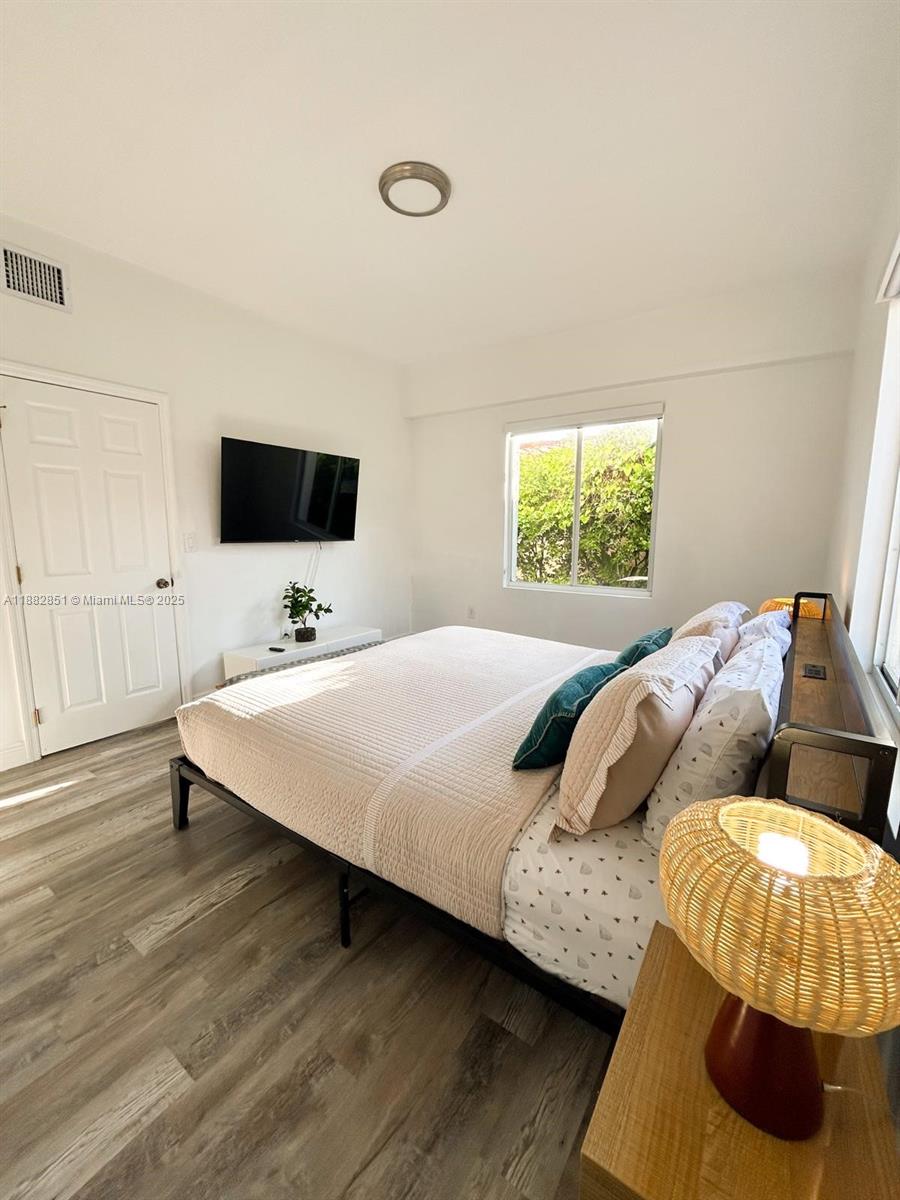   /  3420 sq. ft. $ 2025-09-22 0 foto