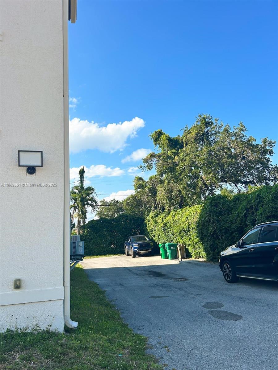  /  3420 sq. ft. $ 2025-09-22 0 foto