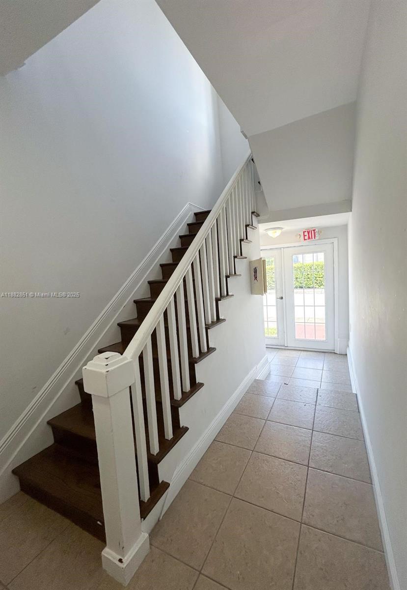   /  3420 sq. ft. $ 2025-09-22 0 foto