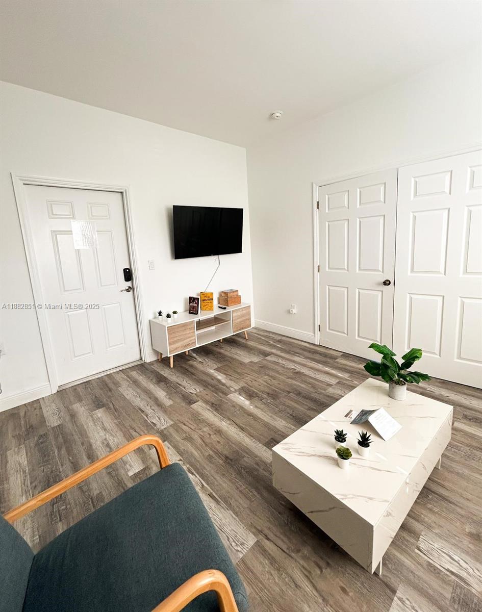   /  3420 sq. ft. $ 2025-09-22 0 foto