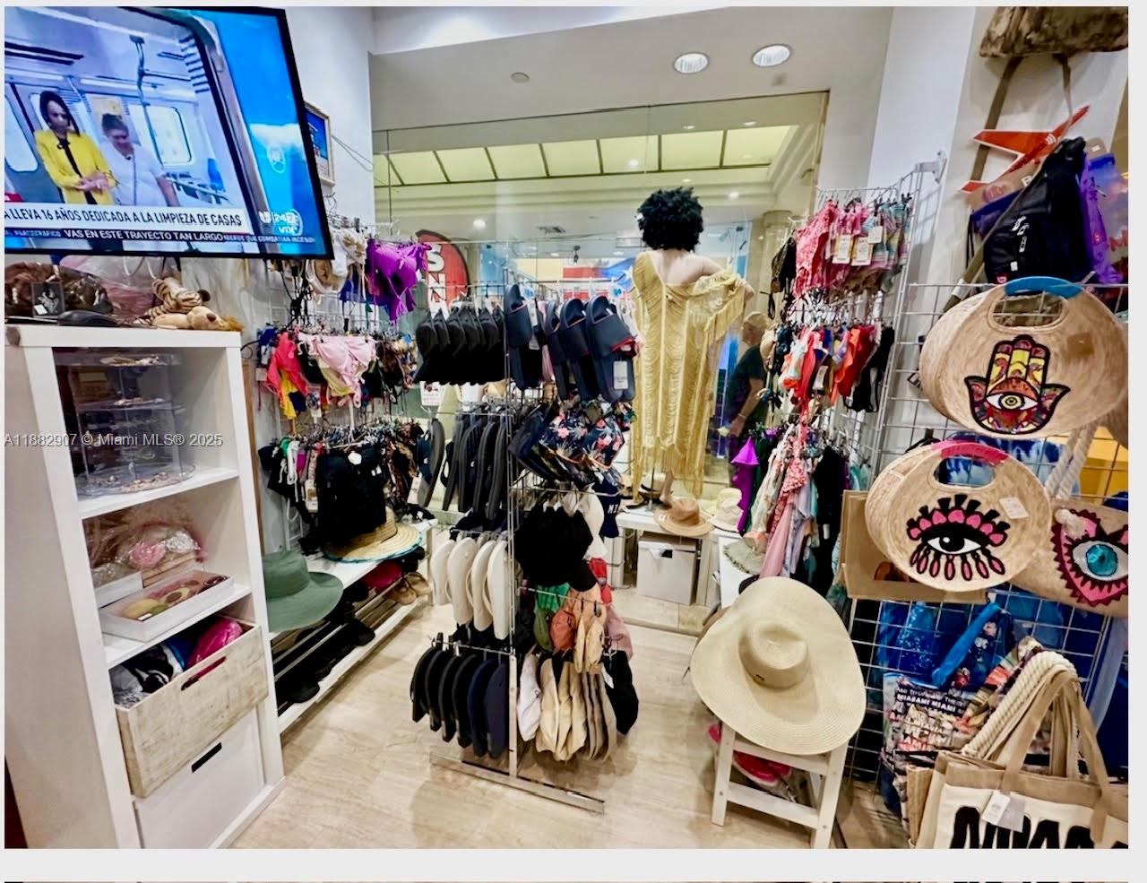 See details / sq. ft. $ 2025-09-22 0 Photo