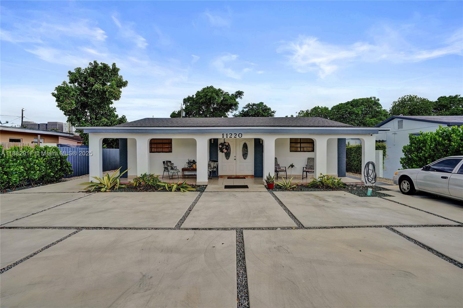   /  2452 sq. ft. $ 2025-09-22 0 Photo