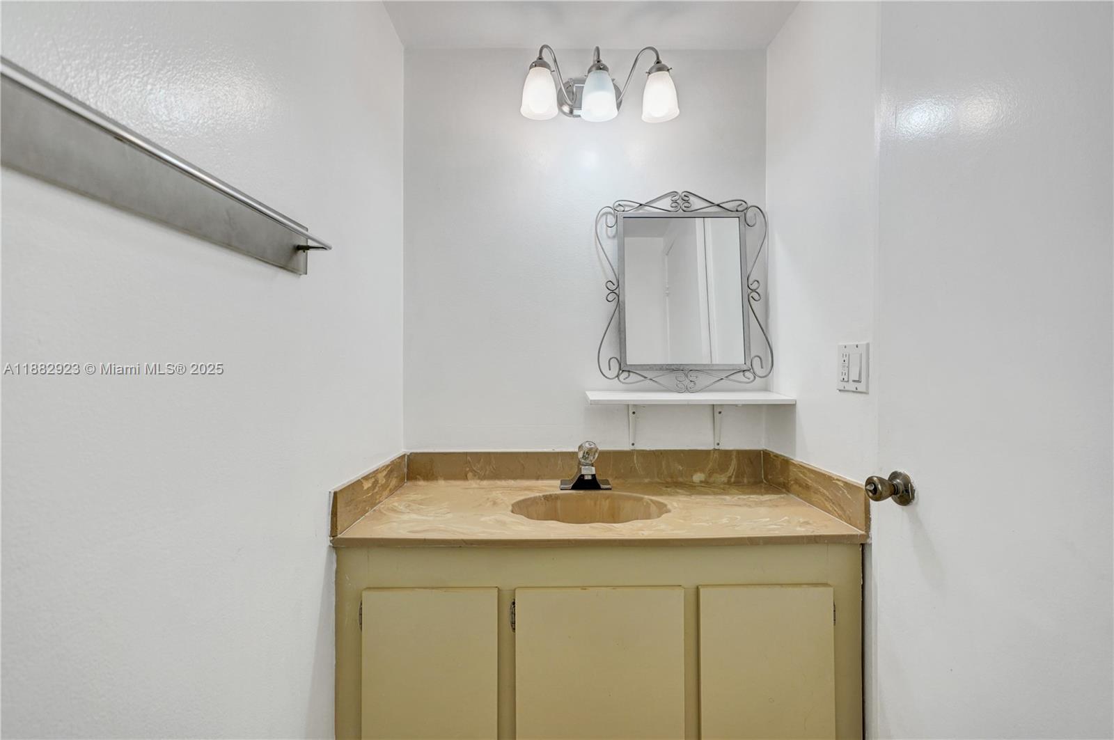 Photo of 2500 Parkview Dr  #808, Hallandale Beach, Florida, 33009 - 