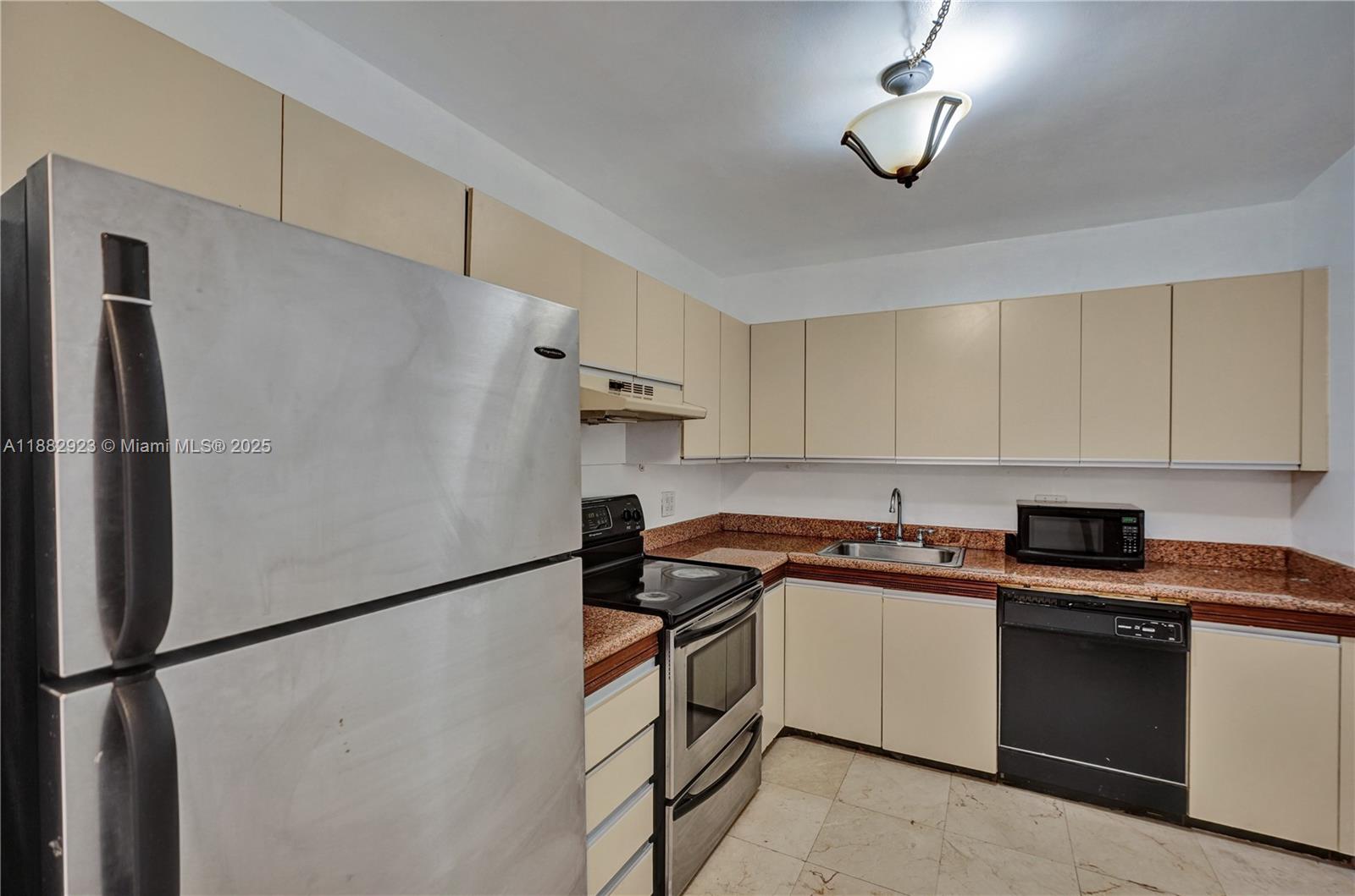 Photo of 2500 Parkview Dr  #808, Hallandale Beach, Florida, 33009 - 