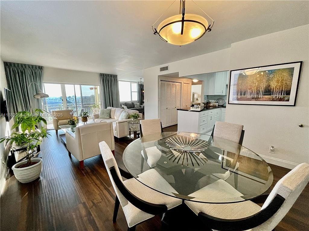 601B 2 / 2 1132 sq. ft. $ 2025-09-22 0 Photo