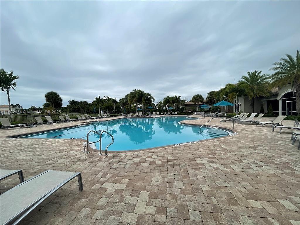 601B 2 / 2 1132 sq. ft. $ 2025-09-22 0 Photo