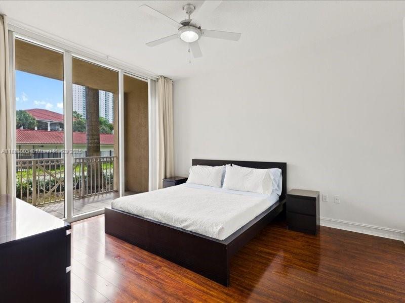 Photo of 3001 185th St  #121, Aventura, Florida, 33180 - 