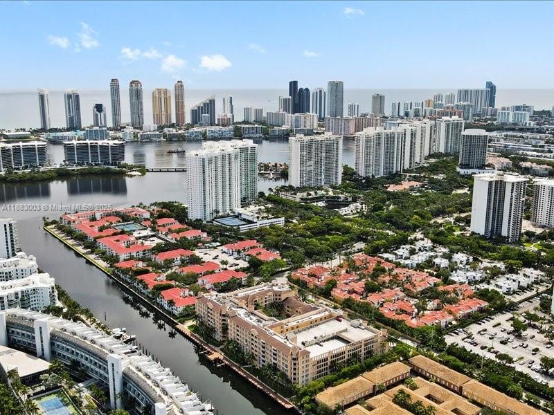 Photo of 3001 185th St  #121, Aventura, Florida, 33180 - 