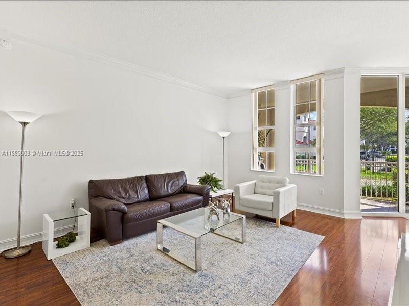 Photo of 3001 185th St  #121, Aventura, Florida, 33180 - 