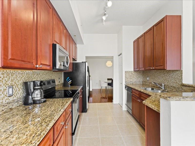 Photo of 3001 185th St #121, Aventura, Florida, 33180 -