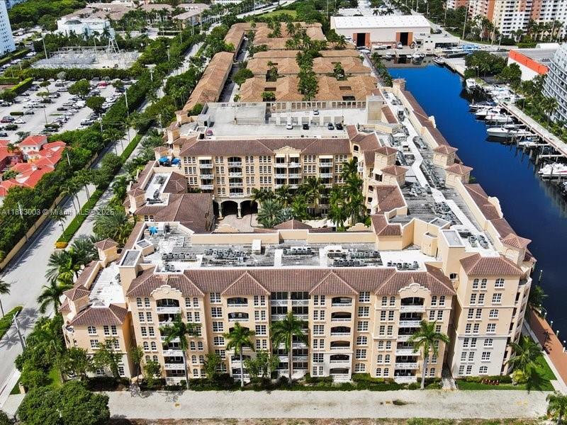 Photo of 3001 185th St  #121, Aventura, Florida, 33180 - 