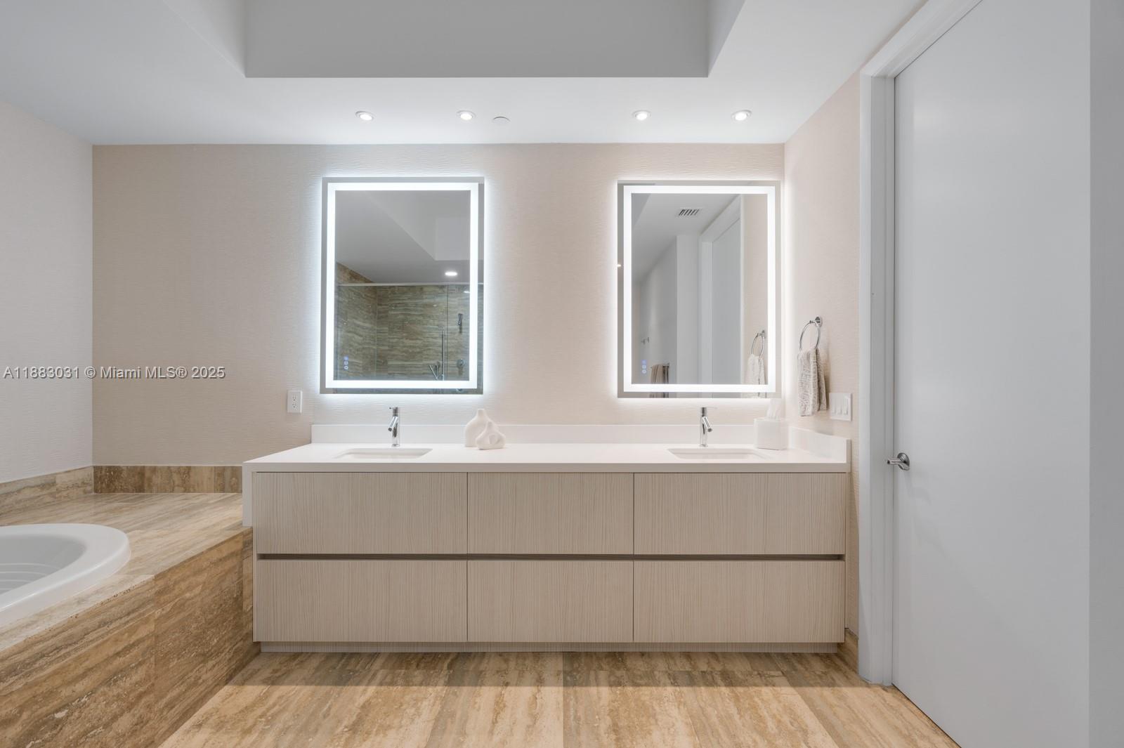 2907 2 / 3 2084 sq. ft. $ 2025-09-22 0 Photo