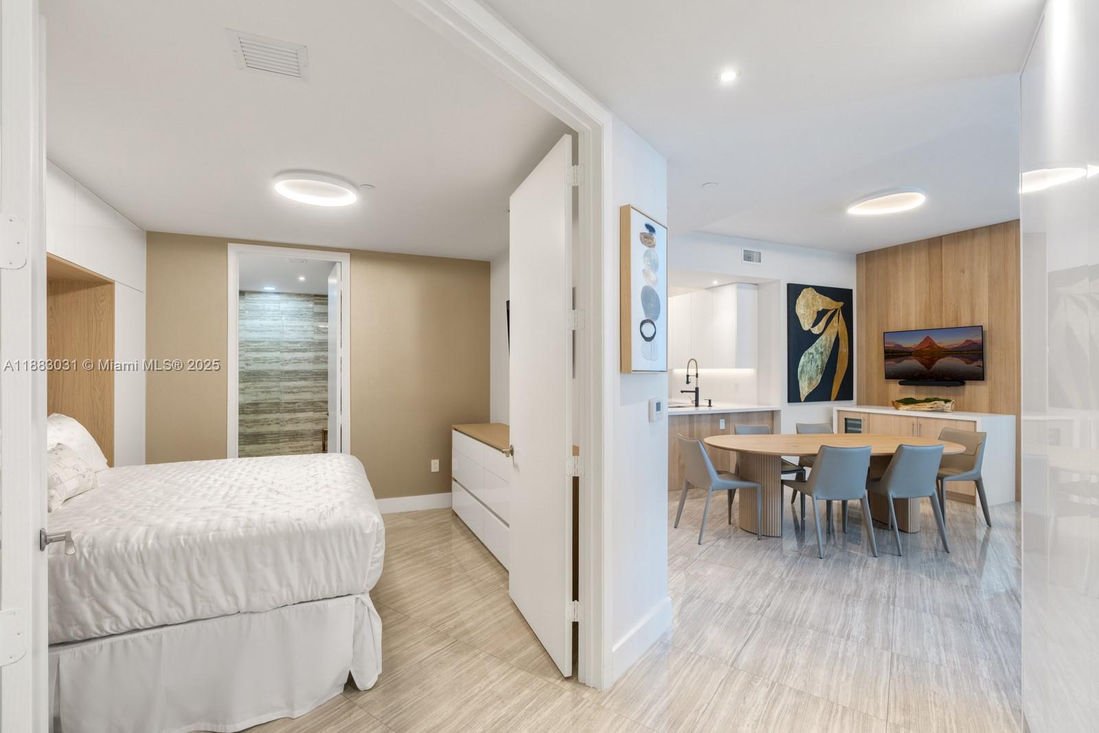 2907 2 / 3 2084 sq. ft. $ 2025-09-22 0 Photo