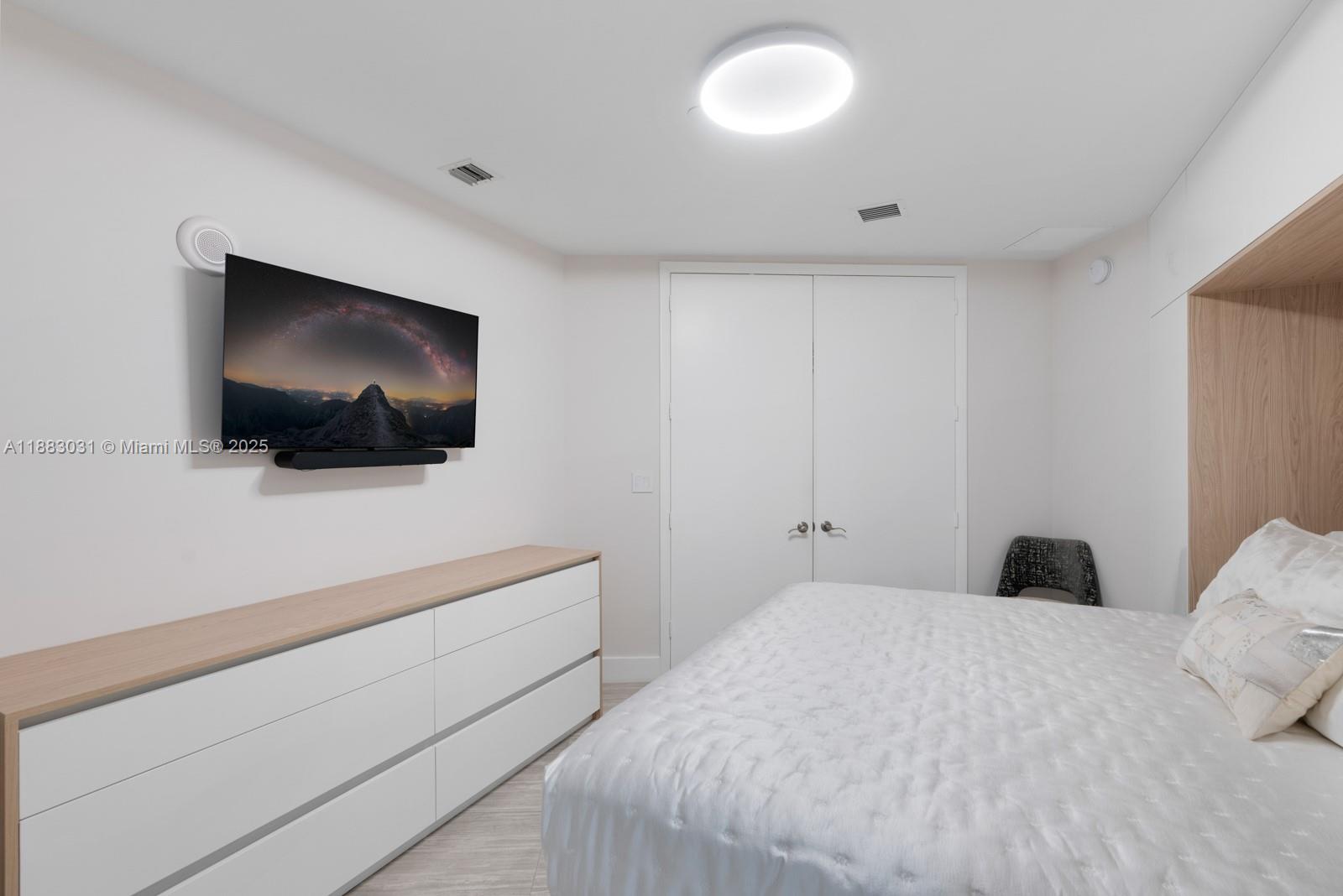 2907 2 / 3 2084 sq. ft. $ 2025-09-22 0 Photo