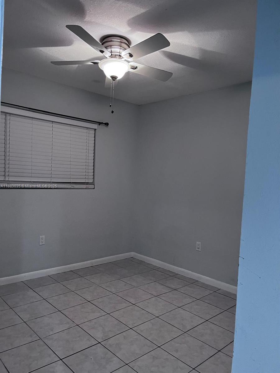   /  1290 sq. ft. $ 2025-09-23 0 foto
