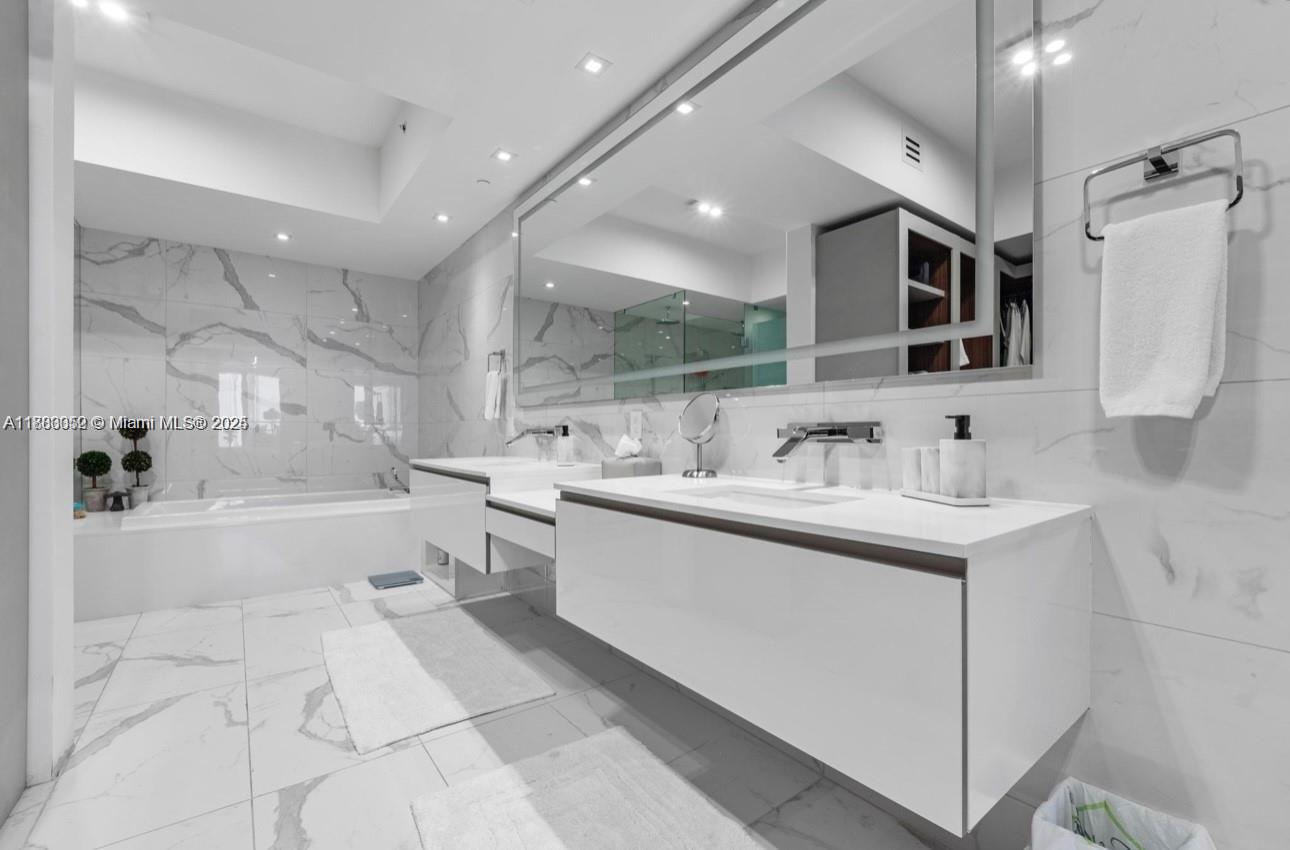 Photo of 5000 Island Estates Dr  #1206, Aventura, Florida, 33160 - 
