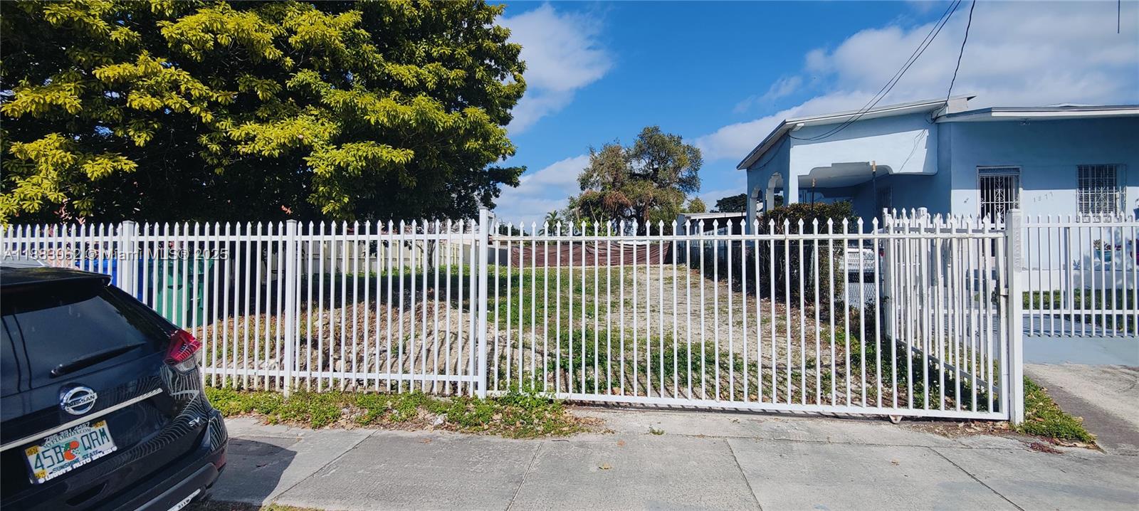   /   sq. ft. $ 2025-09-22 0 Photo