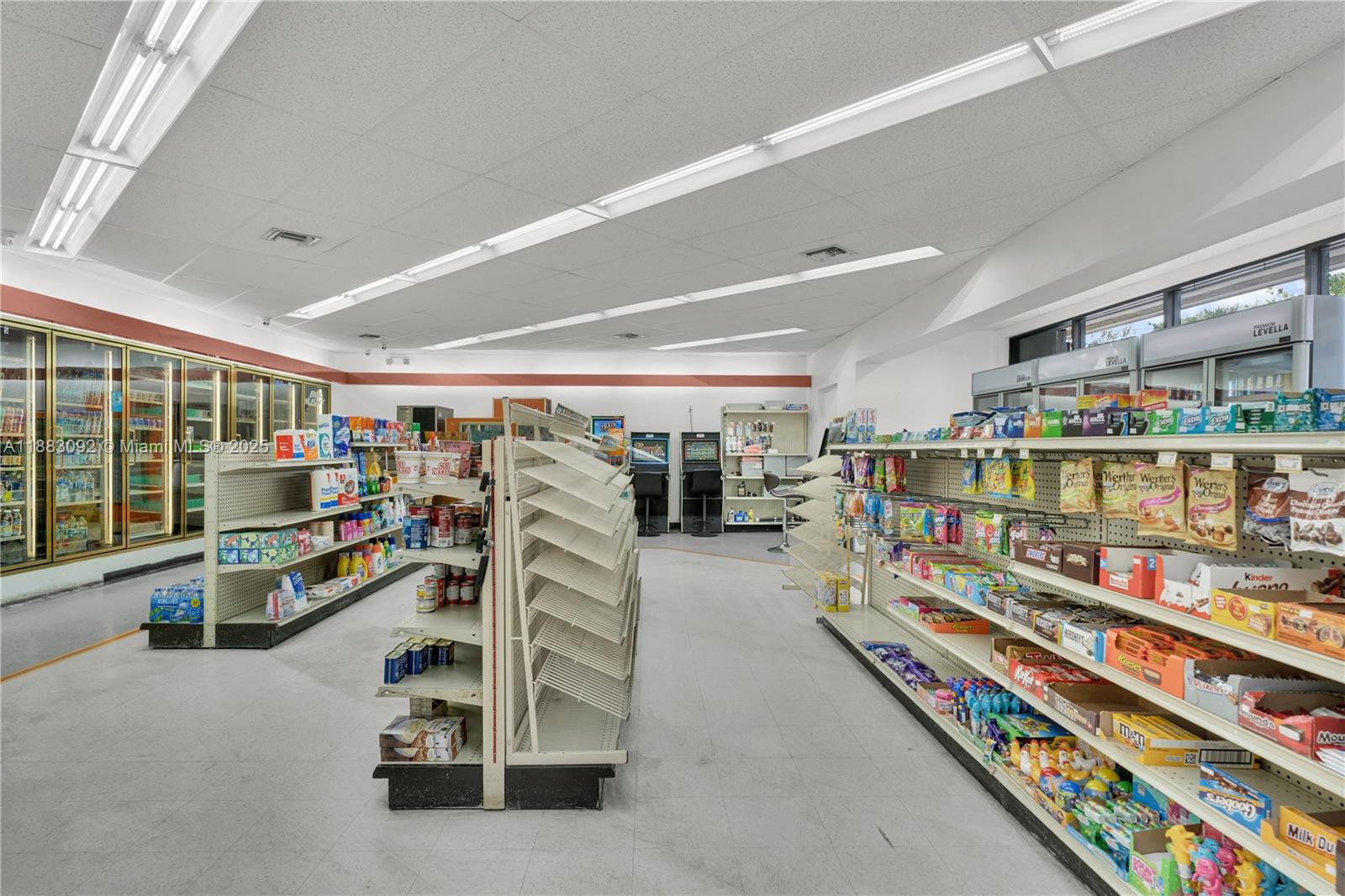   /   sq. ft. $ 2025-09-22 0 Photo