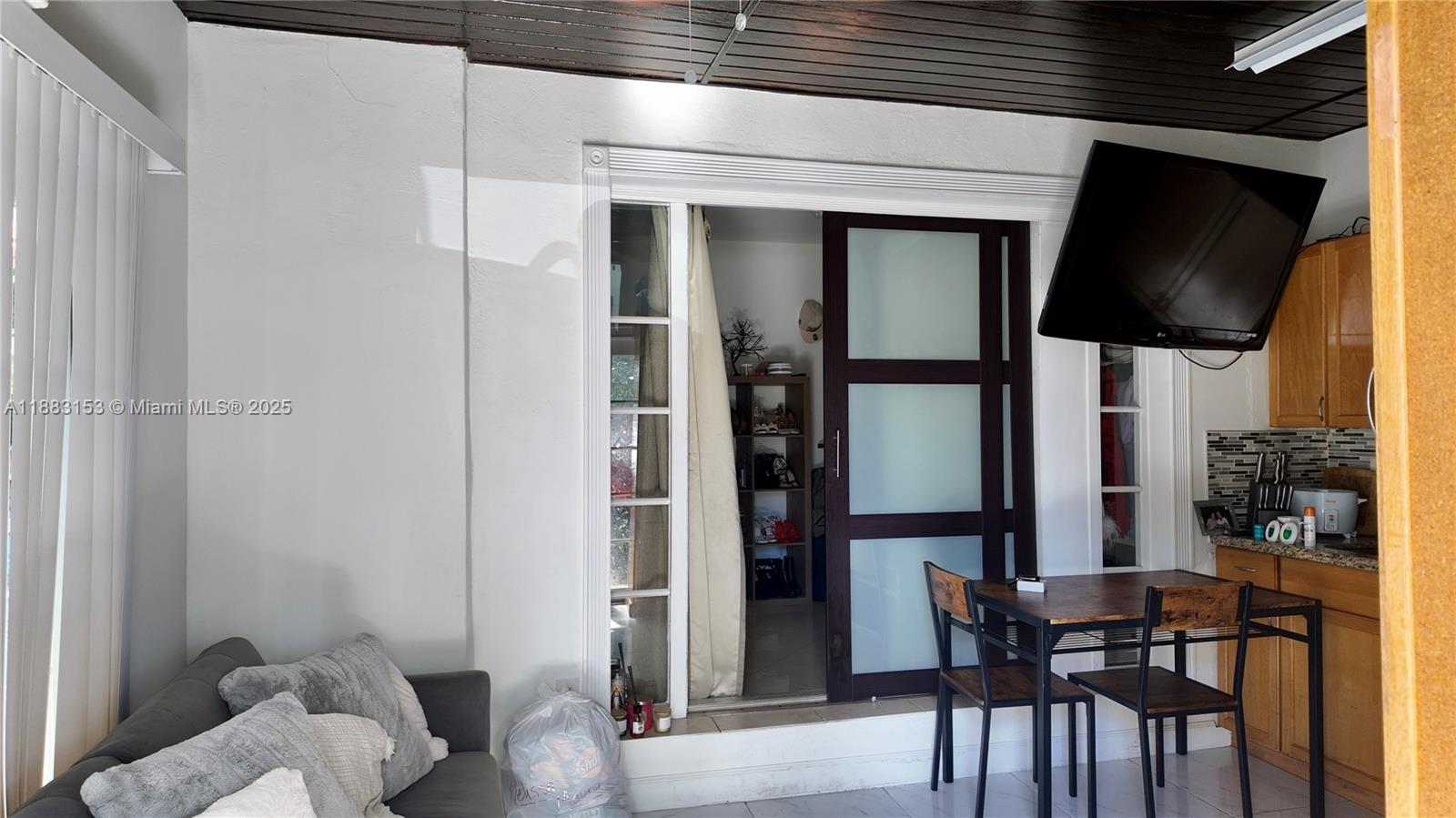   /  3059 sq. ft. $ 2025-09-23 0 Photo
