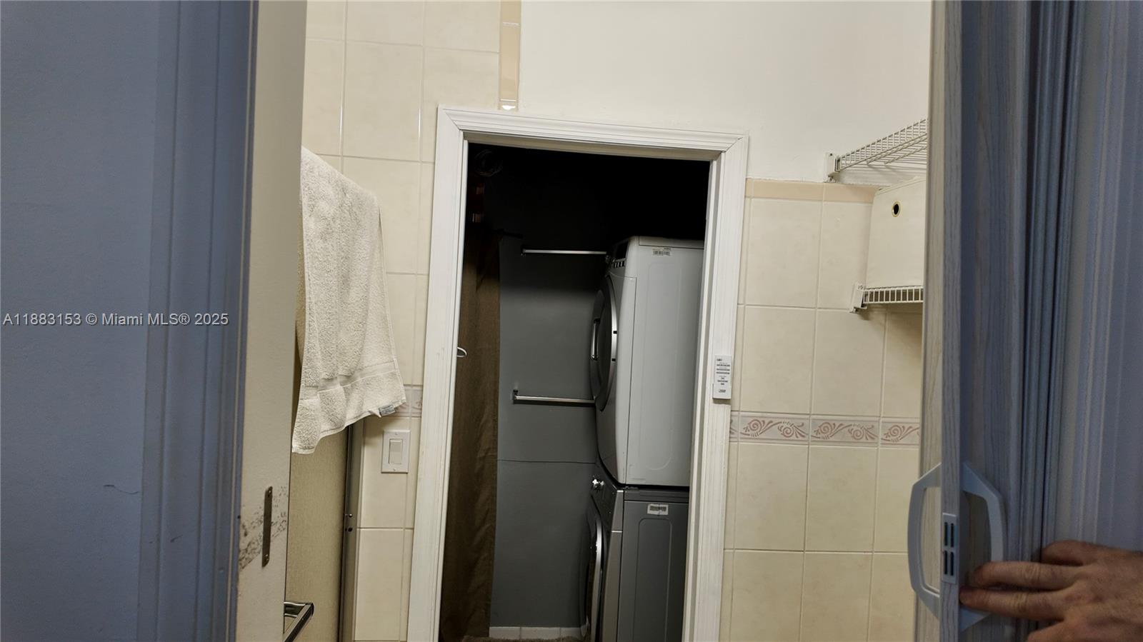   /  3059 sq. ft. $ 2025-09-23 0 Photo