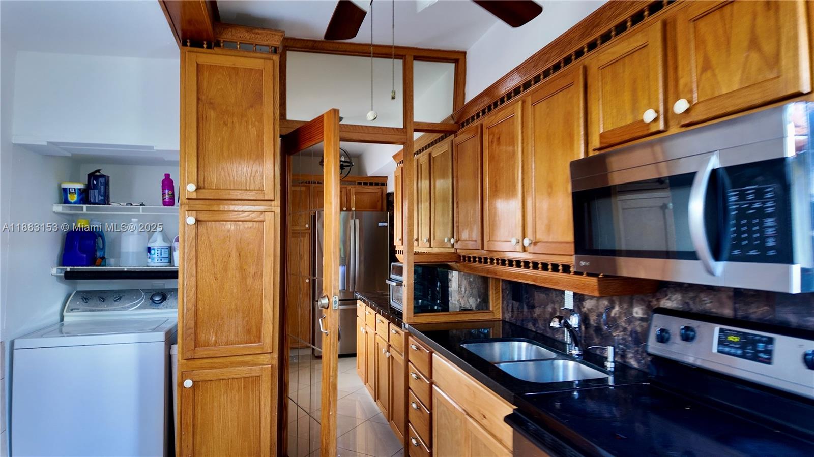   /  3059 sq. ft. $ 2025-09-23 0 Photo